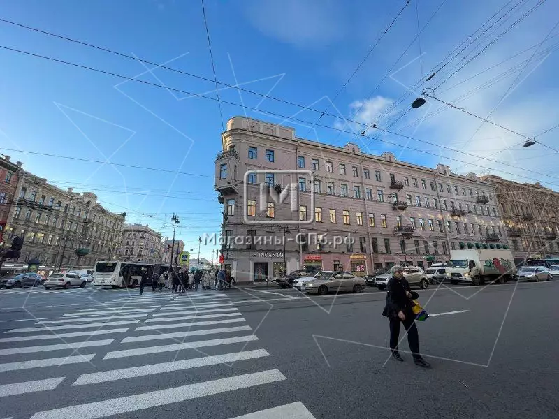 Аренда офиса 73 кв.метров, 2 этаж 2. Фасад с угла