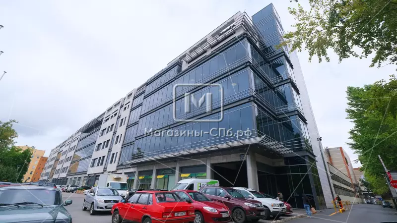 Под медицину или услуги рядом с метро 2. Фасад с угла