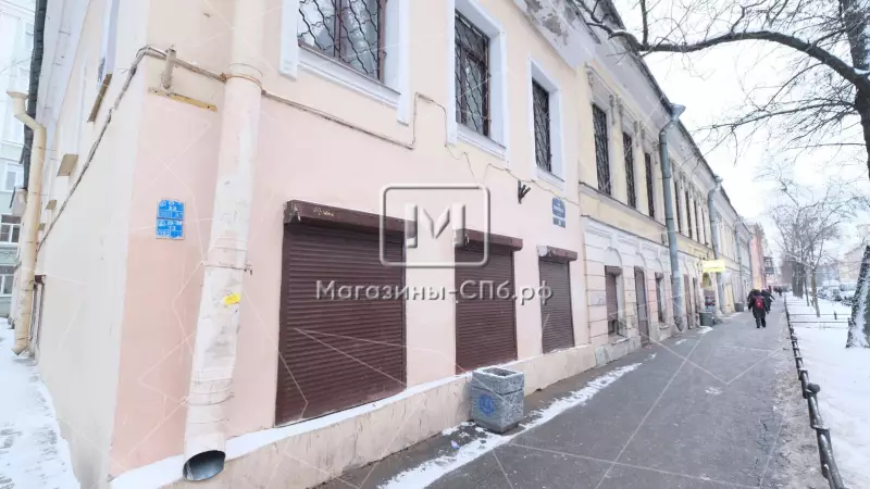 Продажа офиса 24.6 кв.метров, 2 этаж 2. Фасад с угла