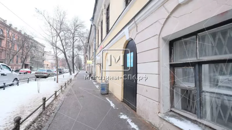 Продажа офиса 24.6 кв.метров, 2 этаж 2. Фасад с угла