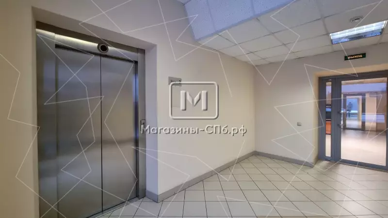 9. Лифтовой холл