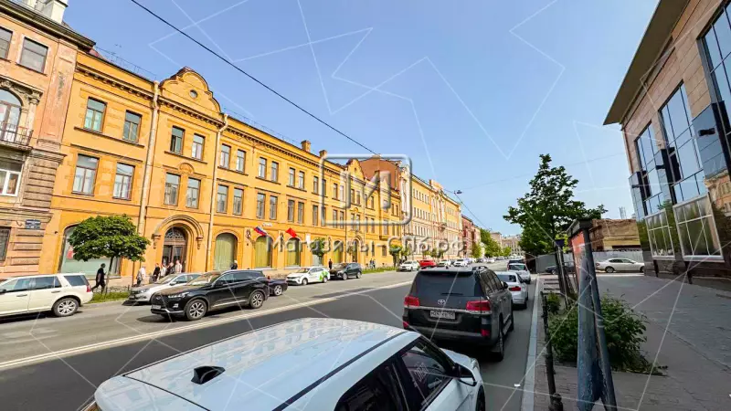 Угловое на трафике 2. Фасад с угла