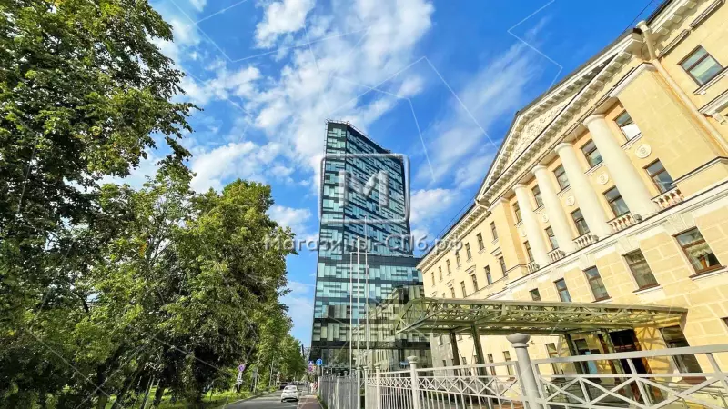 Аренда торгового помещения 22 кв.метров 2. Фасад с угла