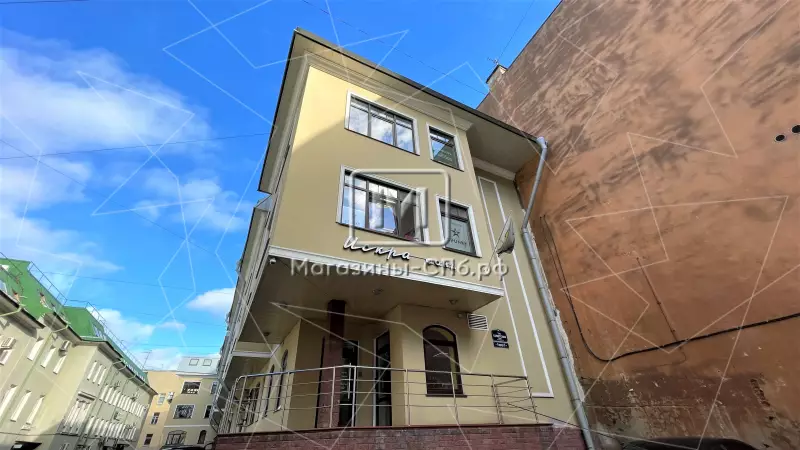 Аренда торгового помещения 242.5 кв.метров, Цоколь 2. Фасад с угла