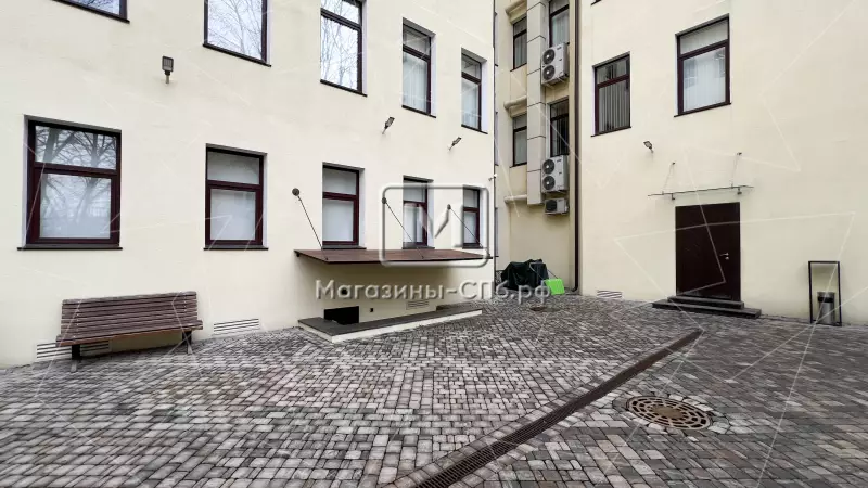 Аренда торгового помещения 35 кв.метров, 1 этаж 1. Фасад фронтальная