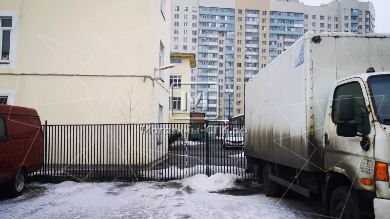 2. Фасад с угла
