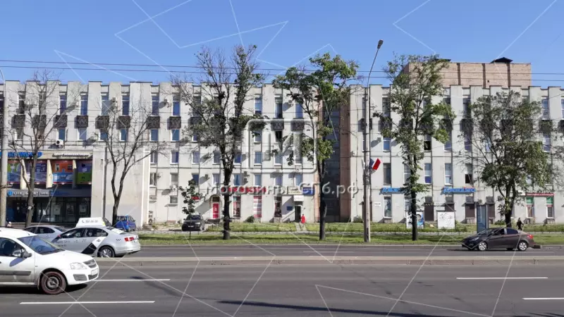 Аренда торгового помещения 1000 кв.метров, 1 этаж 1. Фасад фронтальная