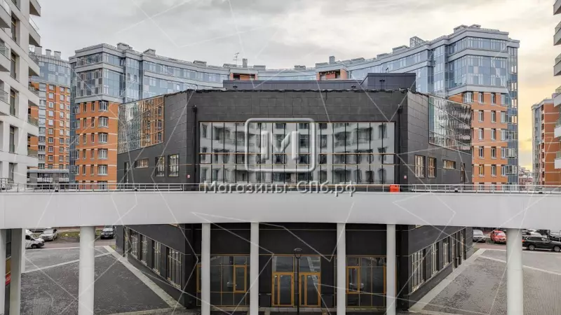 Продаются помещения в Петроградском районе 1. Фасад фронтальная