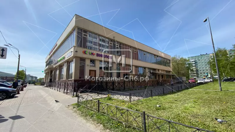 Продажа здания 2095 м2 2. Фасад с угла