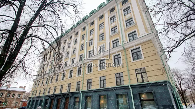 Продажа помещения с арендатором 2. Фасад с угла