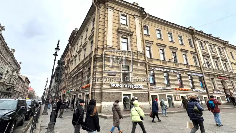 Офис, салон красоты, мед.центр 125 м2 у метро 2. Фасад с угла