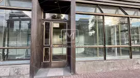 торговый центр у метро