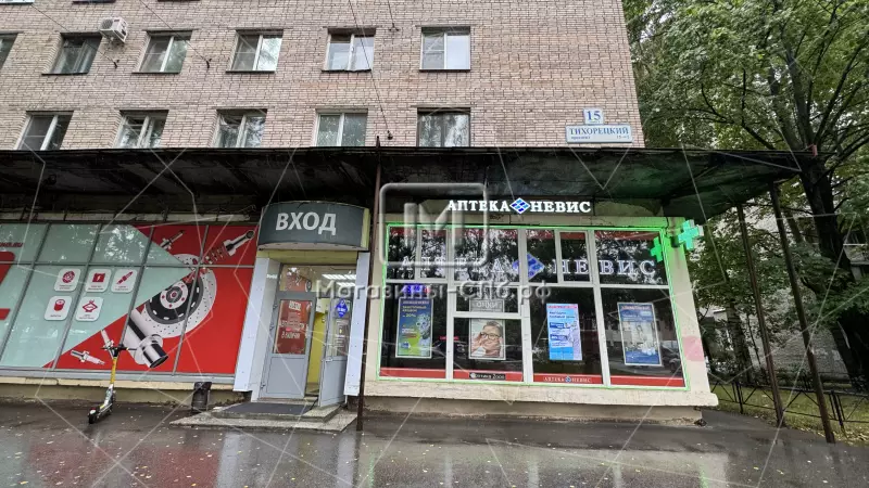 130 м2 с витриной на фасад, отд.вход, 1 этаж 1. Фасад фронтальная