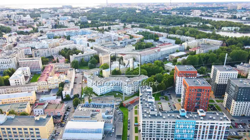 2. Фасад с угла