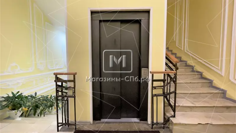 9. Лифтовой холл