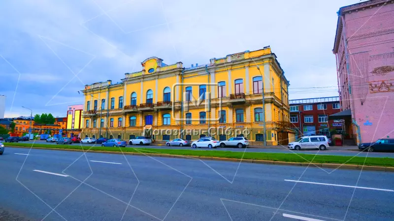 2. Фасад с угла