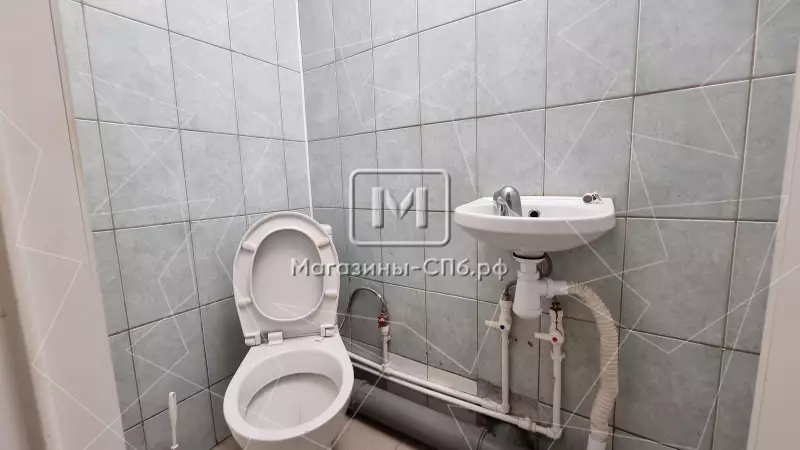 Аренда столовой 109 м2 94. Санузлы