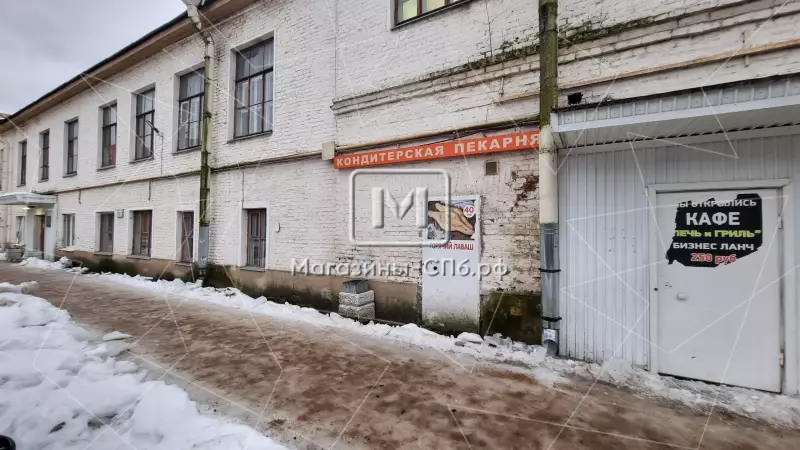 Аренда столовой 109 м2 2. Фасад с угла