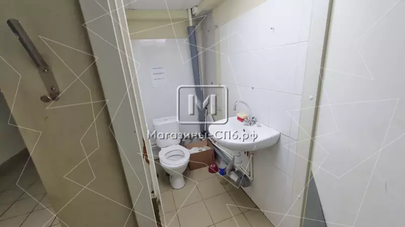 Аренда помещения 239 м2 в ЖК 94. Санузлы