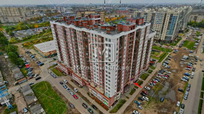 Аренда пом. 89 м2 на 1 эт. в Калининском районе 3. Входная группа с фасада