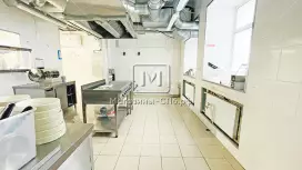 Ресторан/кафе, 302 м2, отд.вход, свеча, 70 кВт