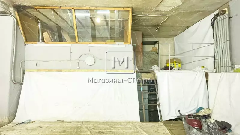 Офис 50м с высоким потолком 5м + 50м цоколь 98. Фото объекта
