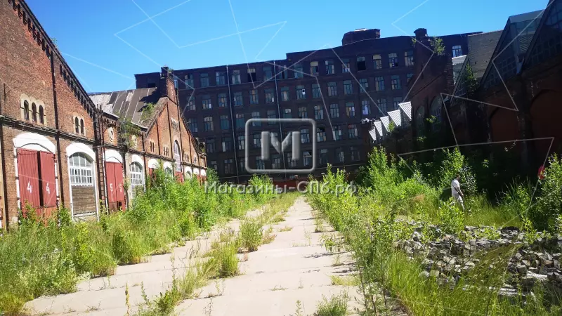 Продажа здания 4570 м2 под реконструкцию 2. Фасад с угла