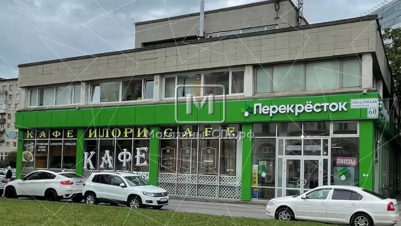 Аренда торгового помещения 143.9 кв.метров в БЦ «Набережная», 1 этаж 98. Фото объекта