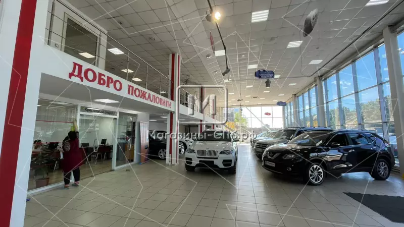 Автосалон 5663,8 м2, свободное назначение 98. Фото объекта