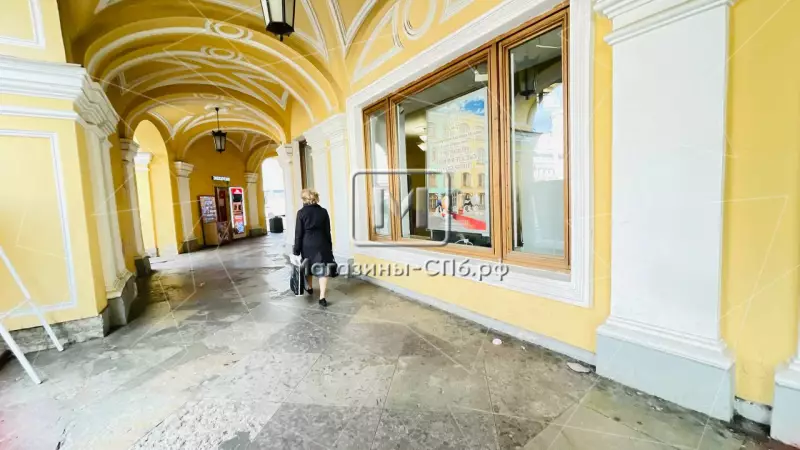 Торговое помещение 15 кв м в центре 1. Фасад фронтальная