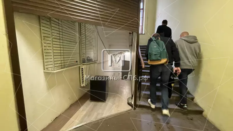 Торговое/услуги 15 м при входе в БЦ 98. Фото объекта
