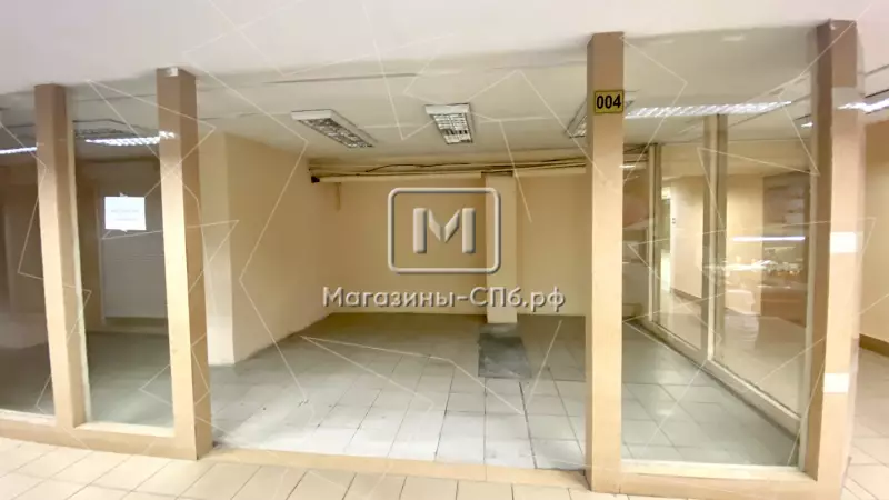Аренда торгового помещения 26.1 кв.метров в БЦ «Эврика», Цоколь этаж 98. Фото объекта