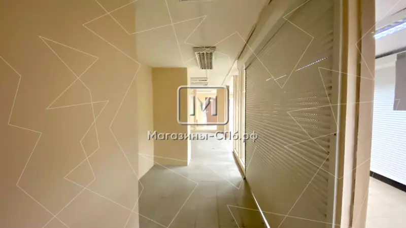 Аренда торгового помещения 26.1 кв.метров в БЦ «Эврика», Цоколь этаж 98. Фото объекта