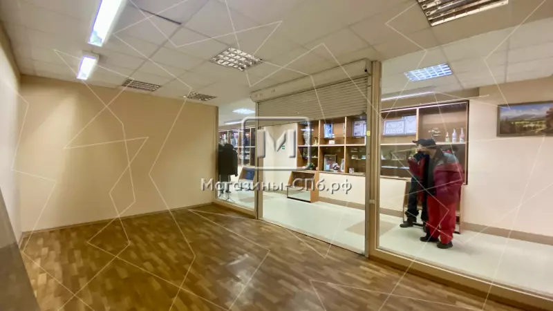 Аренда торгового помещения 23 кв.метров в БЦ «Эврика», 1 этаж 98. Фото объекта