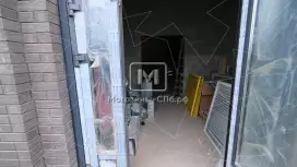 Продаем угловое помещение 233 кв.метров