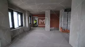 Продаем угловое помещение 233 кв.метров