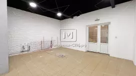 Торговое 37 м2 в БЦ на 1 этаже