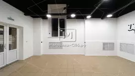 Торговое 37 м2 в БЦ на 1 этаже
