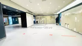 Торговое 1 линия вход с фасада