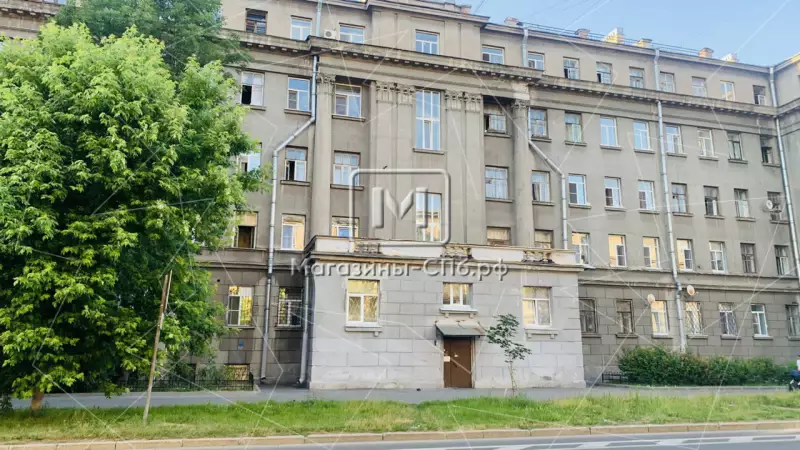 Левашовский 3, 270 м2 в цоколе 1. Фасад фронтальная