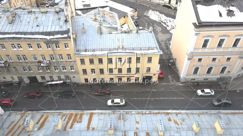 Вход с Невского пр., быстрая окупаемость 96.Фото соседей в торговых