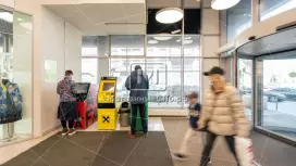 Отдел на 1 этаже ТЦ, у входа