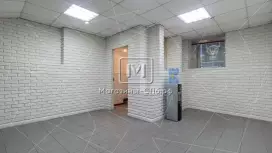 Торговое в центре 110 кв м