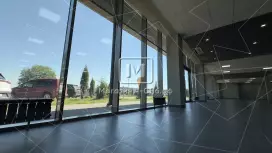 Фасадное торговое 1123,6 кв.метров, 1 этаж Фасадное торговое 1123,6 кв.метров, 1 этаж