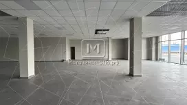 Фасадное торговое 1123,6 кв.метров, 1 этаж Фасадное торговое 1123,6 кв.метров, 1 этаж