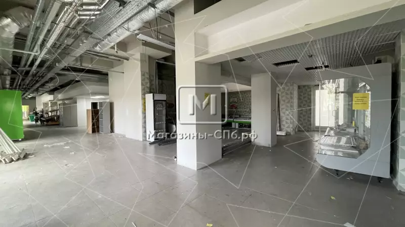 Аренда 140 м фасадное 2 входа 98. Фото объекта