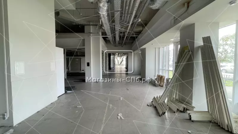 Аренда 140 м фасадное 2 входа 98. Фото объекта