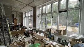 Угловое 58м с витринами Угловое 58м с витринами