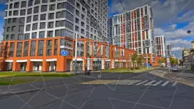 В проходном месте, рядом с метро В проходном месте, рядом с метро
