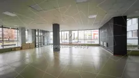 Аренда торгового помещения 231.3 кв.метров, 1 этаж Аренда торгового помещения 231.3 кв.метров, 1 этаж